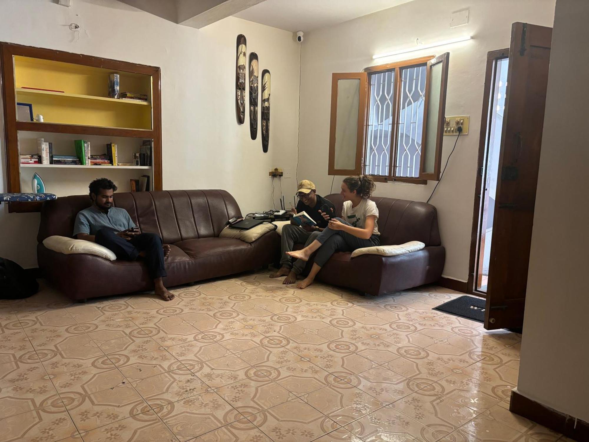Hostel Madras ภายนอก รูปภาพ
